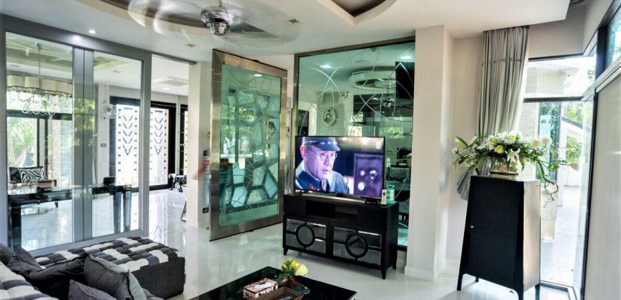 ขายบ้านหรู บ้านเดี่ยว 2 ชั้น Perfect Place Masterpiece สุขุมวิท 77 – สุวรรณภูมิ